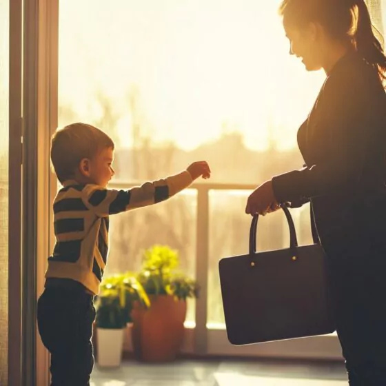 Wiedereinstieg nach Elternzeit: Tipps und Infos