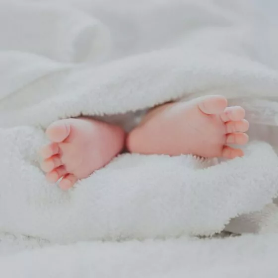 Neurodermitis bei Babys: Was Eltern wirklich wissen müssen [Erfahrungsbericht]