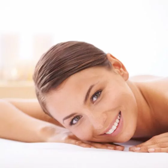 Selbstfürsorge im Mama-Alltag: Kleine Routinen mit großer Wirkung für gestresste Mama-Haut