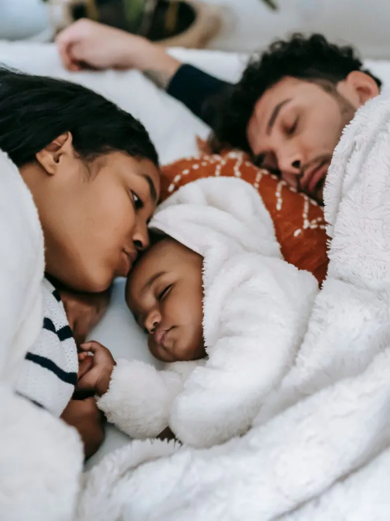 Warum ist Schlaf so wichtig für Babys und Eltern?