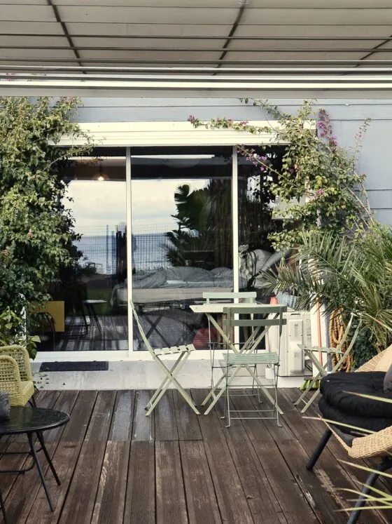Diese Vorteile hat ein Terrassendach für Eltern und Kinder
